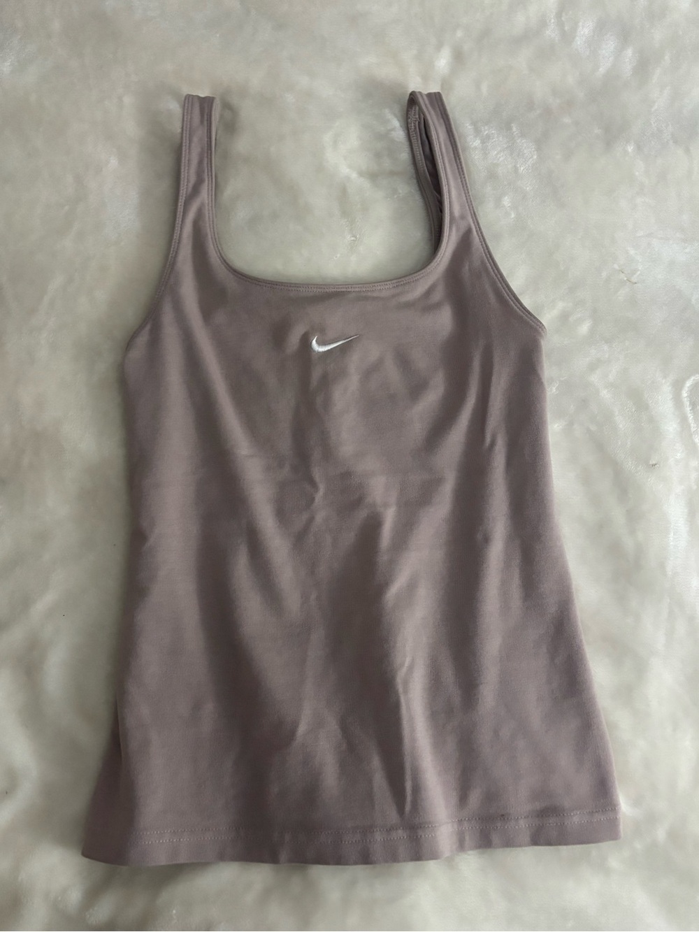 Nike tank top - Picture 2 of 4